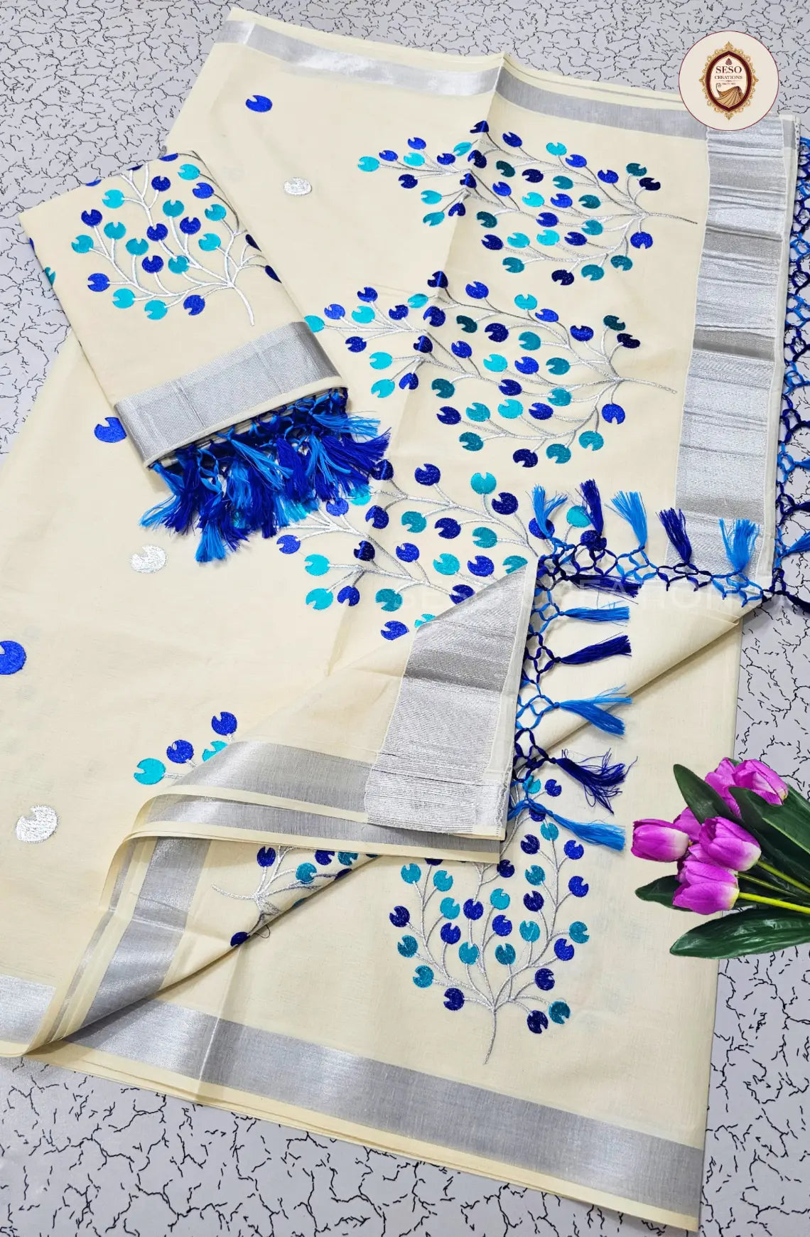 Kerala Cotton Floral Embroidered Saree - Off White