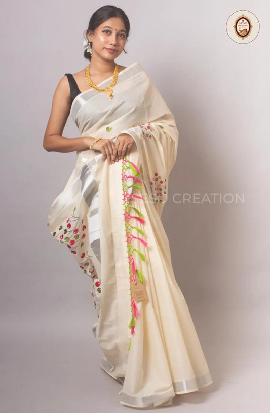 Kerala Cotton Floral Embroidered Saree - Off White
